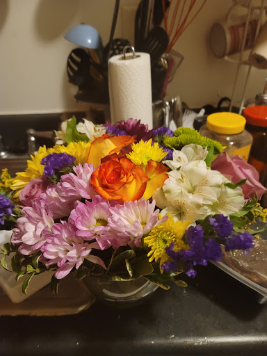 Florist «Blumz By JRDesigns», reviews and photos, 503 E 9 Mile Rd, Ferndale, MI 48220, USA