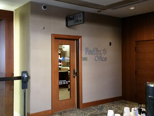 Copy Shop «FedEx Office Print & Ship Center», reviews and photos, 123 Losoya St, San Antonio, TX 78205, USA
