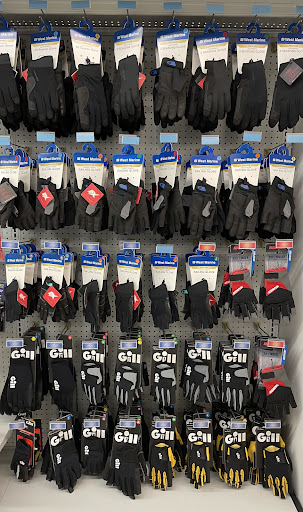 Marine Supply Store «West Marine», reviews and photos, 4141 S 76th St, Greenfield, WI 53220, USA