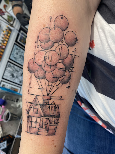 Tattoo Shop «Gilded Heart Tattoo», reviews and photos, 211 E 1st St, Newberg, OR 97132, USA