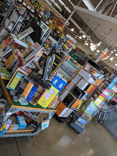 Art Supply Store «Blick Art Materials», reviews and photos, 1574 N Kingsbury St, Chicago, IL 60622, USA