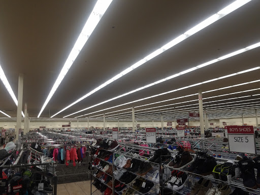 Clothing Store «Burlington Coat Factory», reviews and photos, 310 Andover St, Peabody, MA 01960, USA