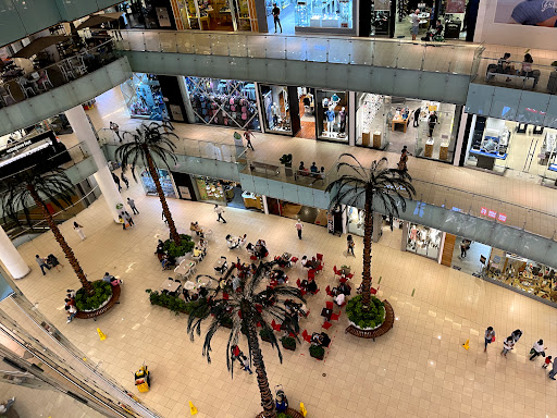 Shopping malls open on Sundays Santo Domingo