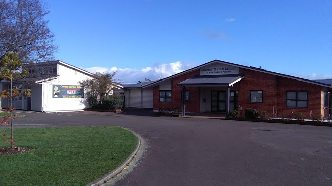 Reviews of Central normal school in Palmerston North - School