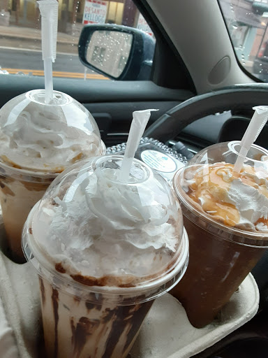 Dessert Shop «Downtown Perk & Desserts Oasis», reviews and photos, 145 W Main St, Ashland, OH 44805, USA