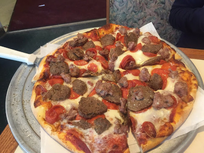 #6 best pizza place in Lakewood - Garramone's Pizza and Italian Restaurant