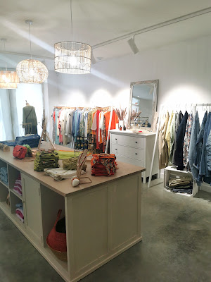 Reflet de plumes à Mours-Saint-Eusèbe