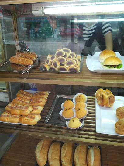 Cửa hàng bánh mỳ Mai Linh