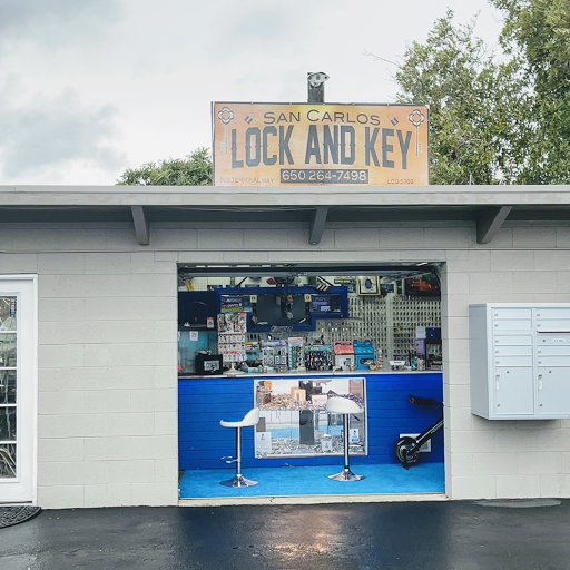 Locksmith «San Carlos Lock And Key», reviews and photos, 922 Terminal Way, San Carlos, CA 94070, USA