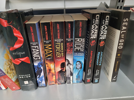 Thrift Store «Goodwill Warwick Retail Store», reviews and photos, 11061 Warwick Blvd, Newport News, VA 23601, USA