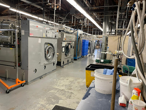 Dry Cleaner «Chicago Green Cleaners», reviews and photos, 3103 N Ashland Ave, Chicago, IL 60657, USA