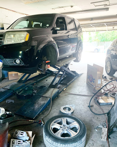 Auto Repair Shop «C & J Automotive», reviews and photos, 6947 Nolensville Rd, Brentwood, TN 37027, USA