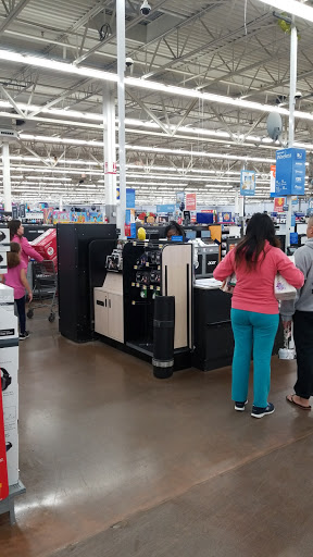 Department Store «Walmart Supercenter», reviews and photos, 632 Grassfield Pkwy, Chesapeake, VA 23322, USA