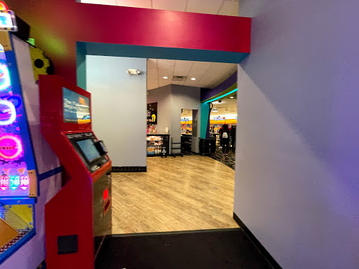 Bowling Alley «Buffaloe Lanes Cary Family Bowling Center», reviews and photos, 151 High House Rd, Cary, NC 27511, USA