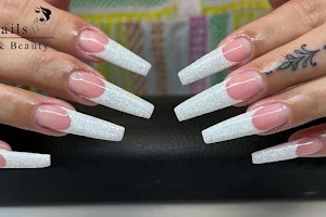 Zim Nails & Beauty image