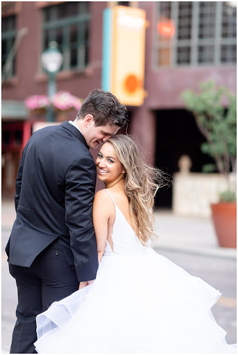 Bridal Shop «Bliss Bridal Salon», reviews and photos, 6501 E Lancaster Ave, Fort Worth, TX 76112, USA