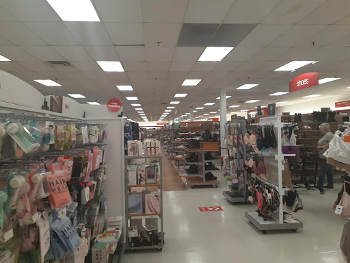 Department Store «T.J. Maxx», reviews and photos, 1101 Woodland Rd, Wyomissing, PA 19610, USA