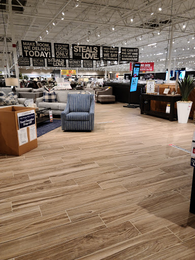 Shopping Mall «Arborland Center», reviews and photos, 3600 Washtenaw Ave, Ann Arbor, MI 48104, USA