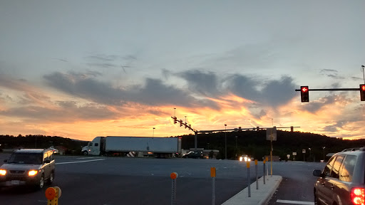 Shopping Mall «Riverton Commons», reviews and photos, 10 Riverton Commons Dr, Front Royal, VA 22630, USA