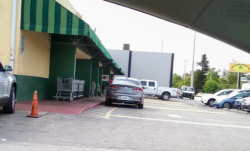 Supermarket «Rey Chavez Distributors Corporation», reviews and photos, 780 W 17th St, Hialeah, FL 33010, USA