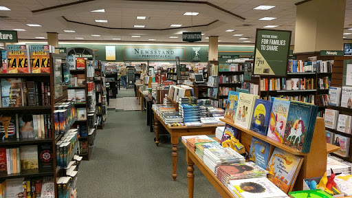 Book Store «Barnes & Noble», reviews and photos, 3400 Forest Dr, Columbia, SC 29204, USA