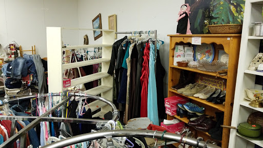 Thrift Store «Lucky Dog Thrift», reviews and photos, 158 E Main St, New Holland, PA 17557, USA