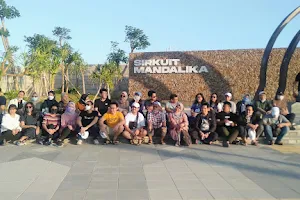 SEWA MOBILLOMBOK:Paket tour Lombok : happywisatalombok.com image