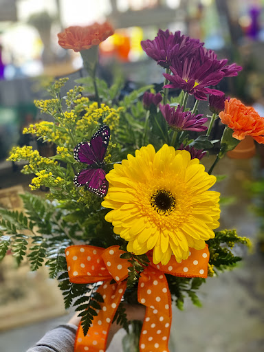 Florist «Green Acres Garden Center & Florist», reviews and photos, 1917 W 4th St, Coffeyville, KS 67337, USA