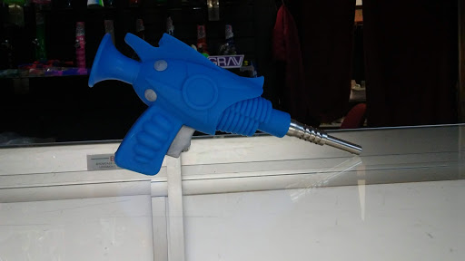 Tobacco Shop «Happy Hut», reviews and photos, 343 NE Baker St, McMinnville, OR 97128, USA