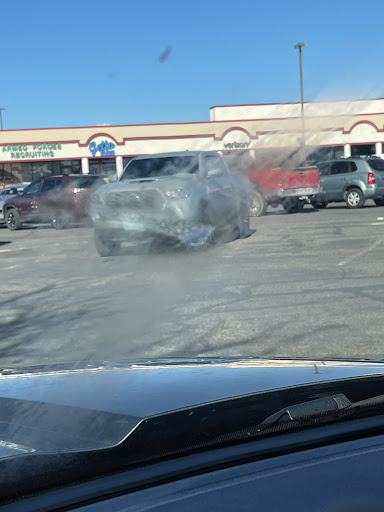 Top Gun Car Wash LLC en Fallon