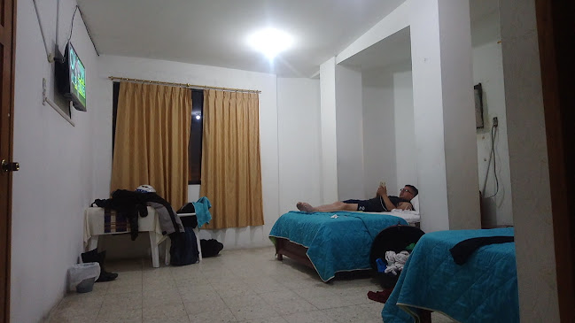 Opiniones de Puerto Manta Hostal en Manta - Hotel