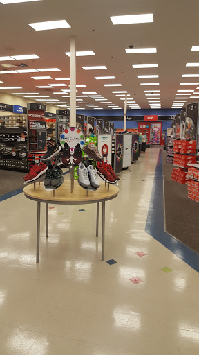 Shoe Store «Shoe Carnival», reviews and photos, 1705 Norman Dr, Valdosta, GA 31601, USA