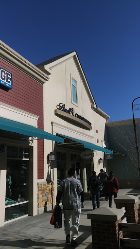 Shopping Mall «Gloucester Premium Outlets», reviews and photos, 100 Premium Outlets Dr, Blackwood, NJ 08012, USA