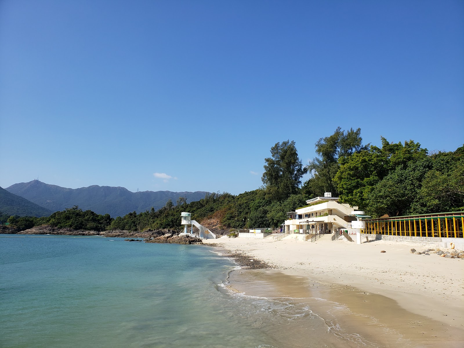 Trio Beach'in fotoğrafı - rahatlamayı sevenler arasında popüler bir yer