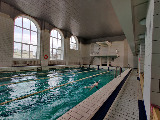 Swimming pool of the Sports Committee of the sun at the Central House of Officers