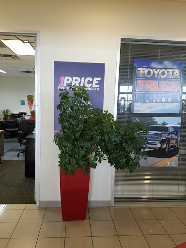 Toyota Dealer «AutoNation Toyota Corpus Christi», reviews and photos, 6672 S Padre Island Dr, Corpus Christi, TX 78412, USA