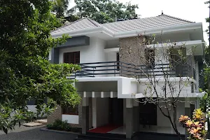 Rain Tree Homestay image