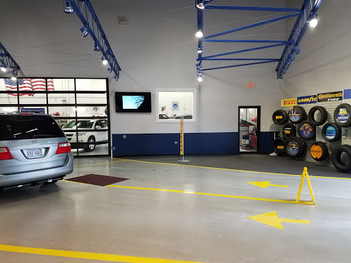 Auto Repair Shop «Star Auto Authority», reviews and photos, 600 Lakeview Pkwy, Vernon Hills, IL 60061, USA