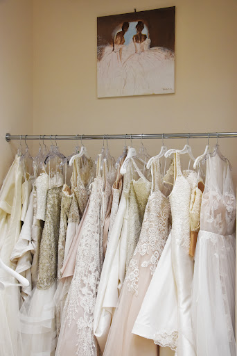 Bridal Shop «Laura Jacobs Bridal», reviews and photos, 9903 Gulf Coast Main St #142, Fort Myers, FL 33913, USA
