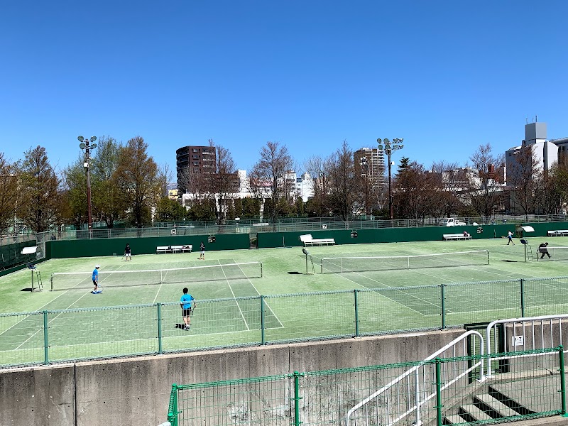 千代台公園庭球場