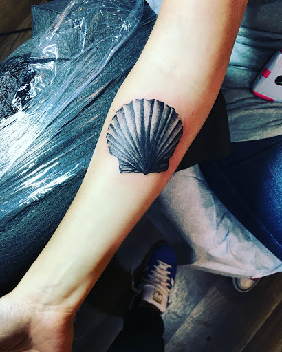 Tattoo Shop «Generation One Tattoo, Plymouth», reviews and photos, 41 Court St, Plymouth, MA 02360, USA