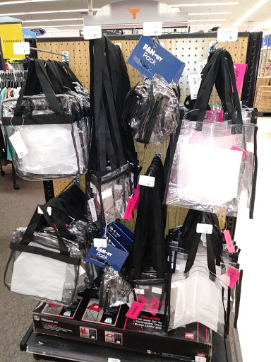 Sporting Goods Store «Academy Sports + Outdoors», reviews and photos, 7513 N Interstate Hwy 35, Austin, TX 78752, USA