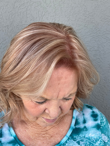 Beauty Salon «A Cut Above Hair Salon», reviews and photos, 5561 Portsmouth Blvd, Portsmouth, VA 23701, USA