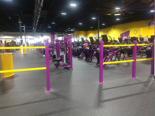 Gym «Planet Fitness», reviews and photos, 8443 Day Dr, Parma, OH 44129, USA