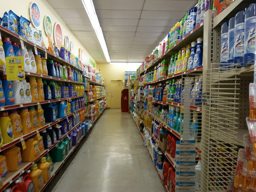 Dollar Store «FAMILY DOLLAR», reviews and photos, 2101 W State St, Bristol, VA 24201, USA