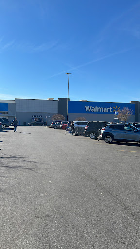 Department Store «Walmart Supercenter», reviews and photos, 2897 Veterans Memorial Pkwy, St Charles, MO 63303, USA
