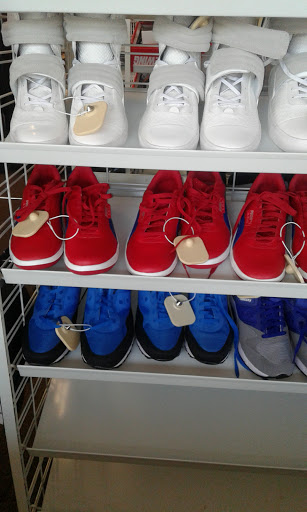 Grocery Store «Winn-Dixie», reviews and photos, 1347 E Vine St, Kissimmee, FL 34744, USA