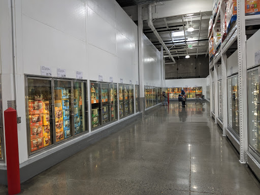Warehouse store «Costco Wholesale», reviews and photos, 8629 120th Ave NE, Kirkland, WA 98033, USA