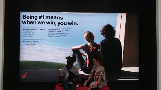 Cell Phone Store «Verizon», reviews and photos, 2425 2nd St #1, Coralville, IA 52241, USA