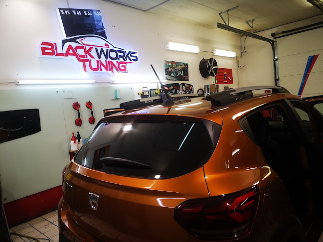 Kommentare und Rezensionen über Black Works Tuning